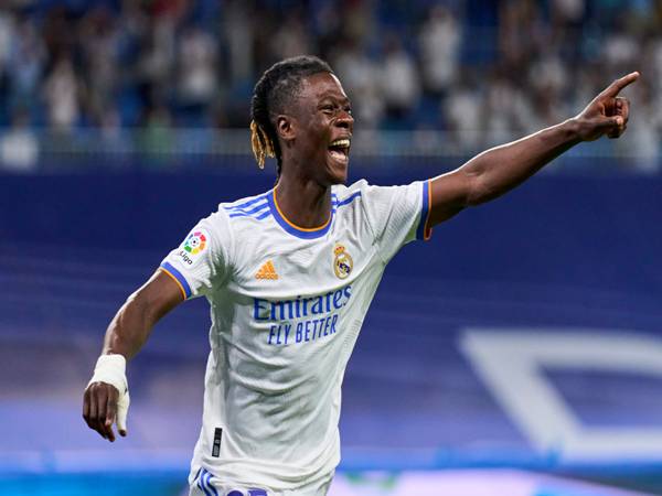 Sự nghiệp bóng đá của Camavinga