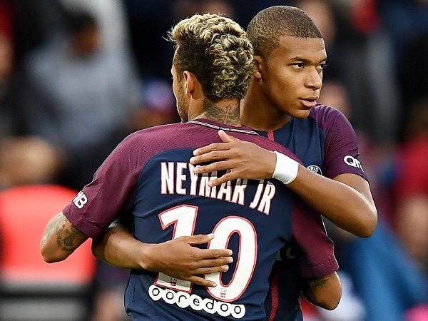 Kylian Mbappe muốn Neymar ở lại PSG