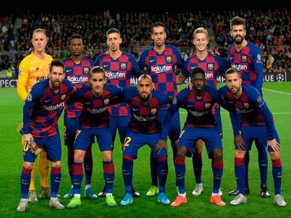 Barca lên kế hoạch bán cả đội hình toàn sao